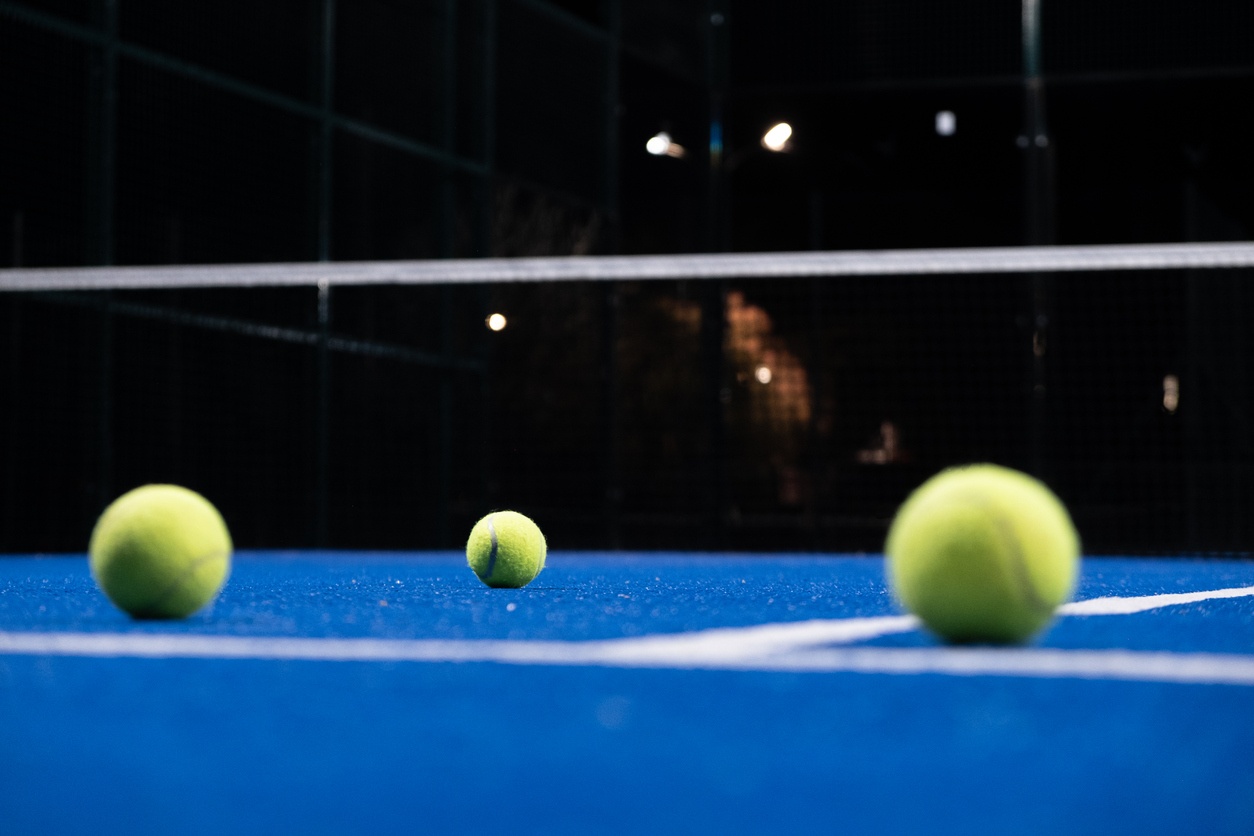 Raquette Padel Débutant : Le Guide Ultime pour Bien Commencer (2025)